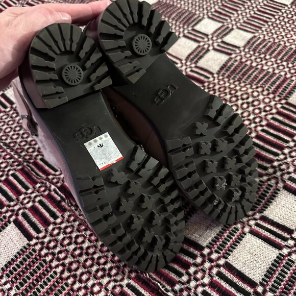 New UGG Women's Elisiana Waterproof Boot - Caribou, Size 9.5 (No Tags) - Picture 4 of 5